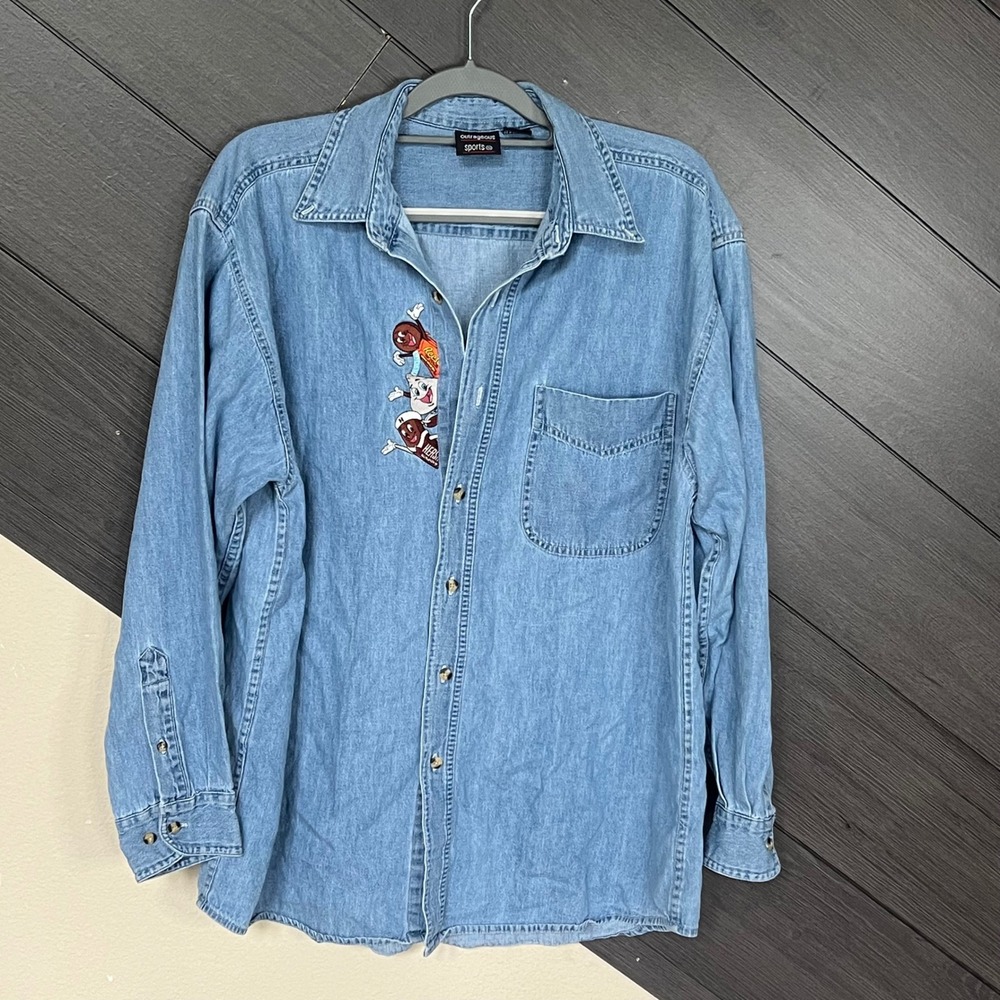Vintage Hershey's Reese's Denim Shirt Outrageous Sports Embroidered Logo L